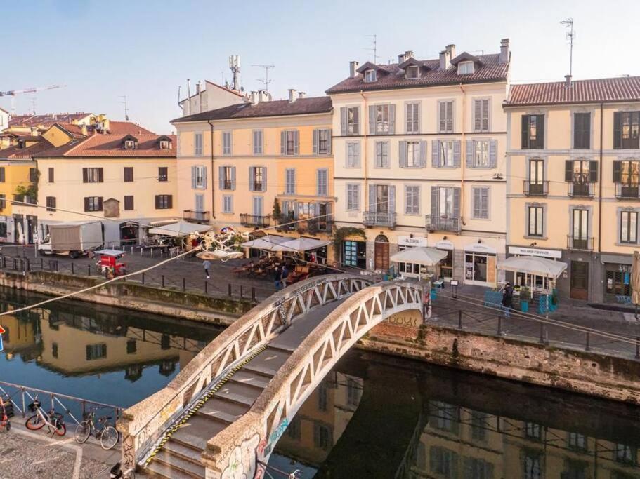 Romantic Flat On Navigli River By Easylife Milano Exteriör bild