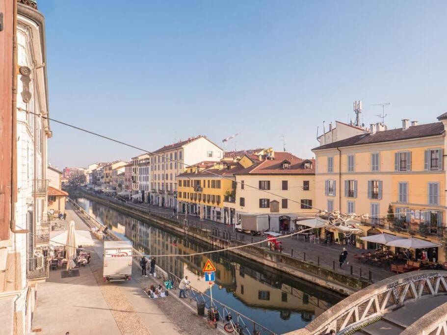 Romantic Flat On Navigli River By Easylife Milano Exteriör bild
