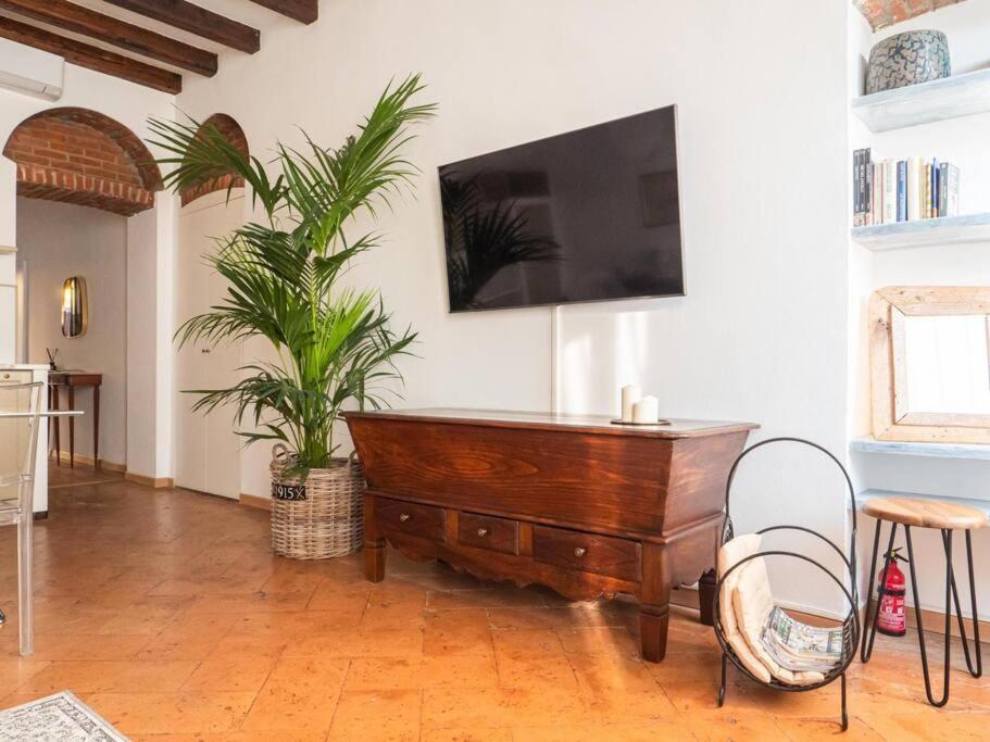 Romantic Flat On Navigli River By Easylife Milano Exteriör bild